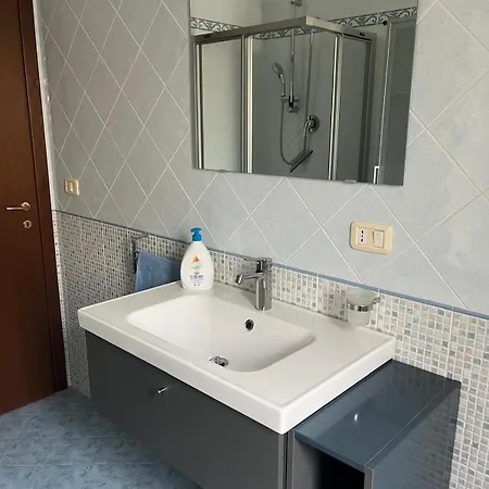 Maddalena House * 바스토