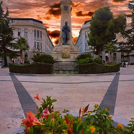 Apartament Maddalena House *