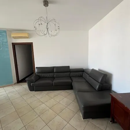 Maddalena House Apartament *